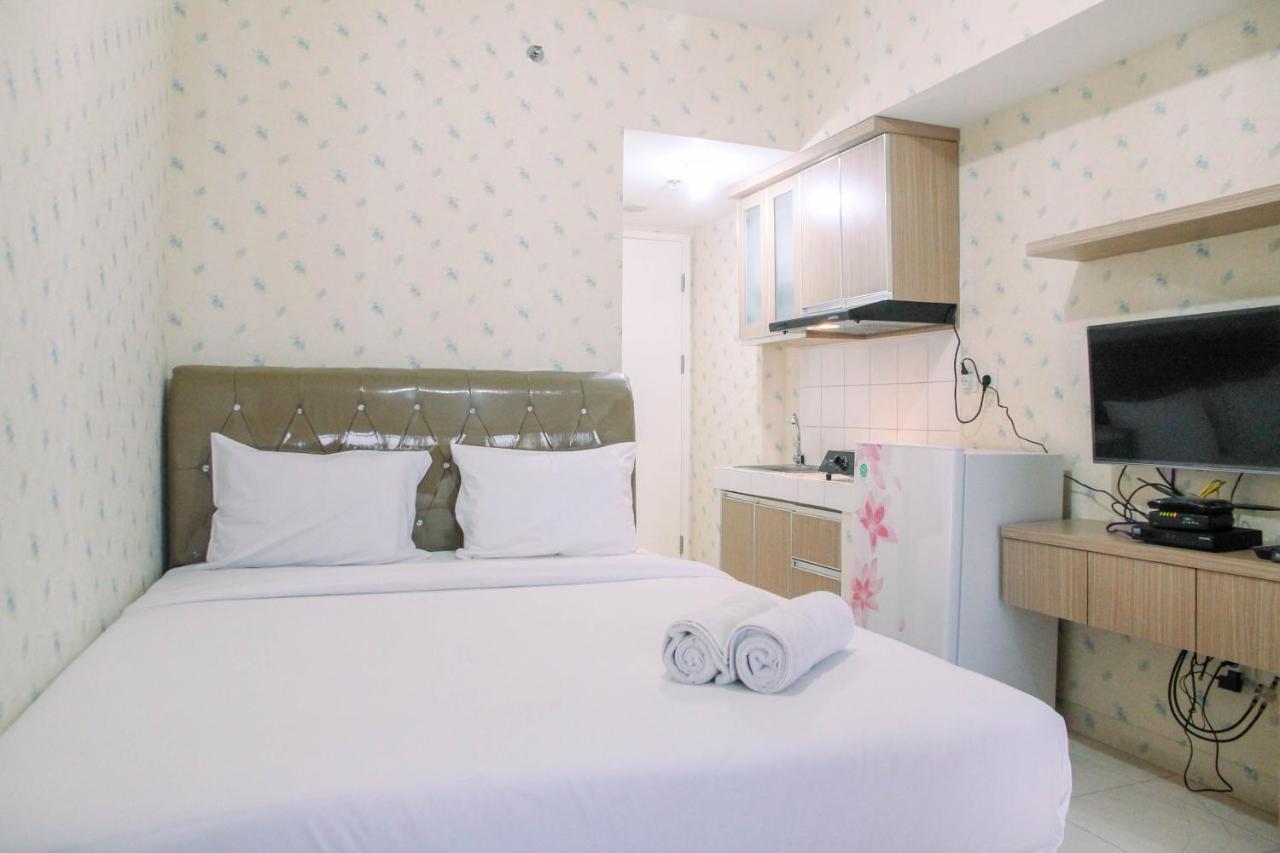 Modern Furnished At Springlake Summarecon By Travelio Bekasi